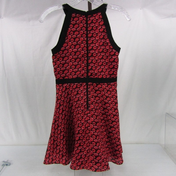 Penelope Tree By Miss Behave Red Lips Dress NWT - Picture 5 of 5